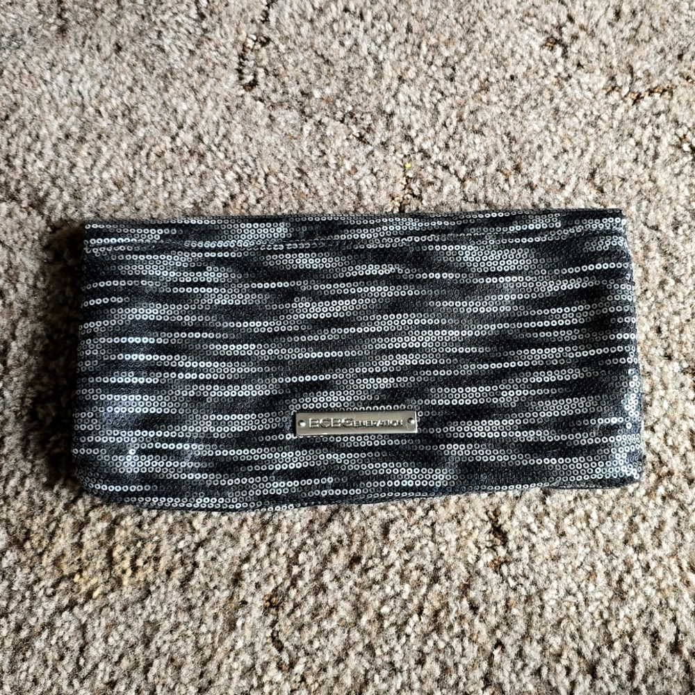 NWOT BCBGeneration clutch purse